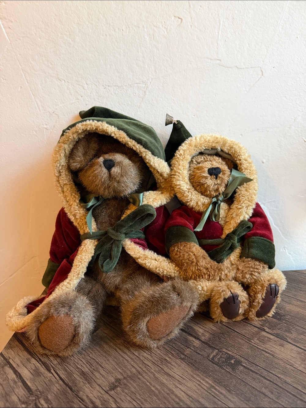 Vintage Boyds Bears Plush Pair in Red and Green Winter Coats